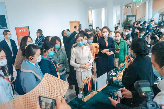 宜宾国际竹产品交易中心:让“宜宾竹”走向世界(图4) 宜宾国际竹产品交易中心:让“宜宾竹”走向世界(图4)