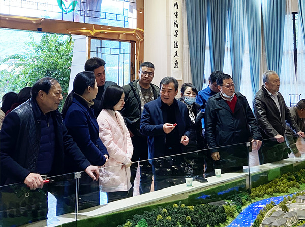 山东渲和集团一行莅临纳溪故里情源考察(图2) 山东渲和集团一行莅临纳溪故里情源考察(图2)