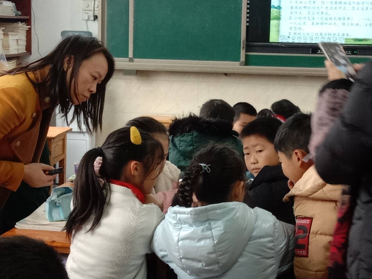 纳溪区天仙镇中心小学举行全镇数学“驿道课堂”研讨活动(图2) 纳溪区天仙镇中心小学举行全镇数学“驿道课堂”研讨活动(图2)