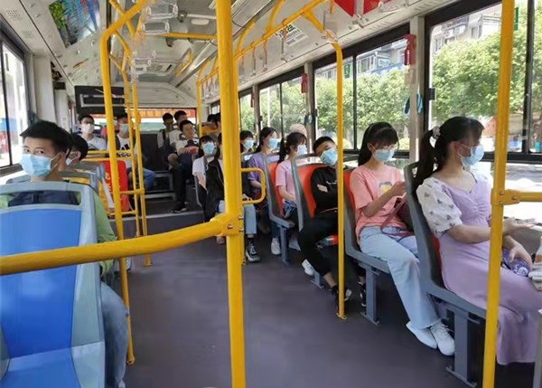 古蔺鼎欣公共客运公司的凡人微光(图5) 古蔺鼎欣公共客运公司的凡人微光(图5)