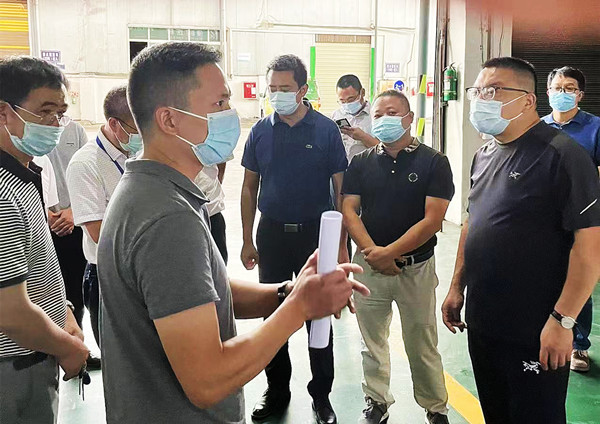 纳溪区委书记谭荣兵书记带队调研督导“泸州金土地”等企业防疫泡泡(图1) e5c53ce2d225d59655d373aa35b456a.jpg