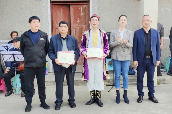 泸州:酒城诗会梨花诗会“绽”丹林 马力、彭传鼎分获一等奖(图4) 微信图片_20230312134206.jpg