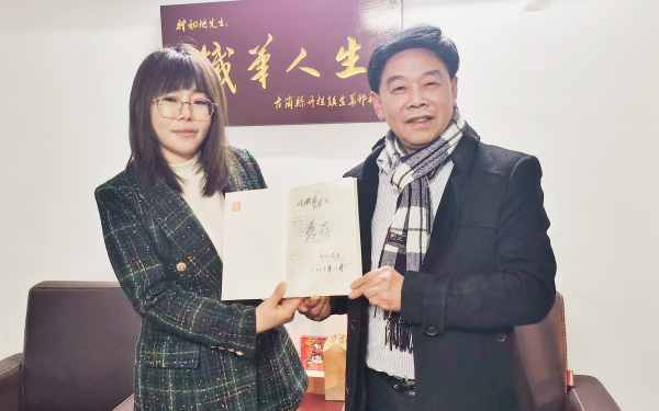 初旭:围巾是冬天的一剂中药(图3) 微信图片_20230210221422_副本.png