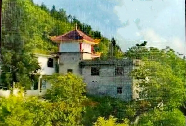 老家龙厂沟的两座山(图2) 微信图片_20240301190718_副本.jpg