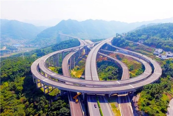 古蔺公路的变迁的有功之臣——钟汉(图1) u=4218548843,3329434076&fm=253&fmt=auto&app=138&f=JPEG.webp.jpg