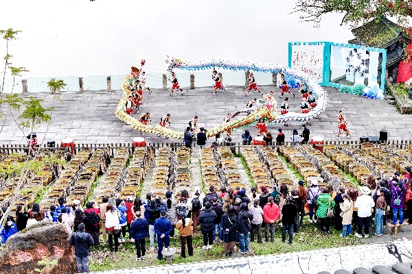 合江先市酱油2025春曲盛大启幕 传承百年古法酿造(图4) befd60772e301fa7f1a53ac76fee4e8.jpg