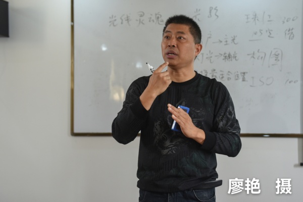师高徒强 返老还童 ——写在泸州市老年大学相机摄影班结业之际(图2) 04.jpg