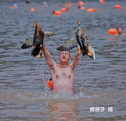 师高徒强 返老还童 ——写在泸州市老年大学相机摄影班结业之际(图8) 11.jpg