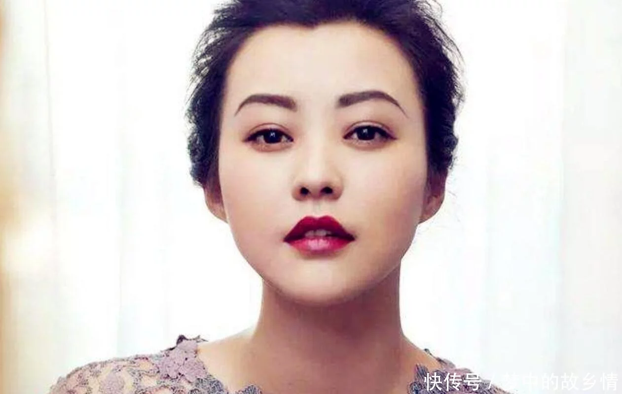 中国最“顶级的美人儿”,一颦一笑间都能勾人心魂(图3) 中国“顶级的美人儿”,一颦一笑间都能勾人心魂