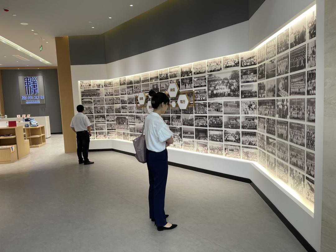 泸州职院多个基地揭牌,将打造科技创新综合体(图11) 泸州职院多个基地揭牌,将打造科技创新综合体(图11)