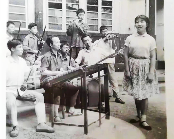 泸州:花灯芳华 古蔺中学校宣队轶事点滴之一(图1) 微信图片_20220115125026.jpg