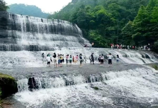 微信图片_2025-07-12_202737_963_副本.jpg