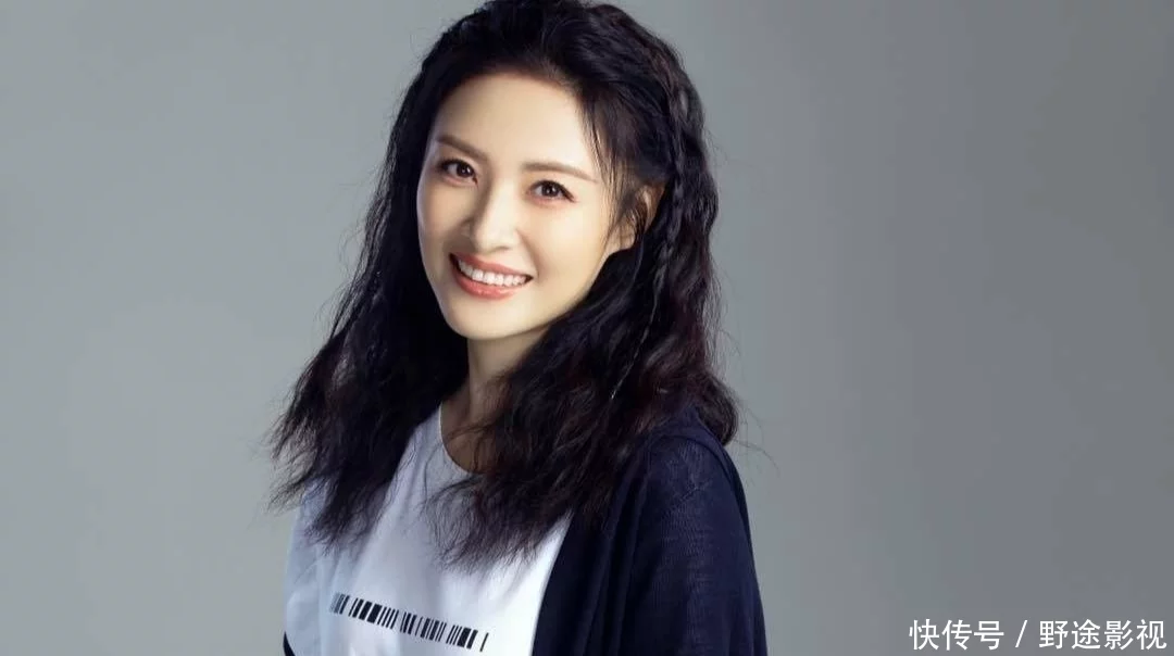 岁月从不败美人 周涛依旧那般典雅(图6)