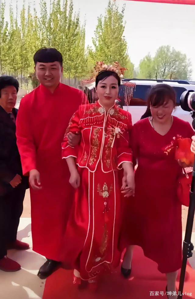 50岁山西女董事长远嫁河北年轻小伙子！