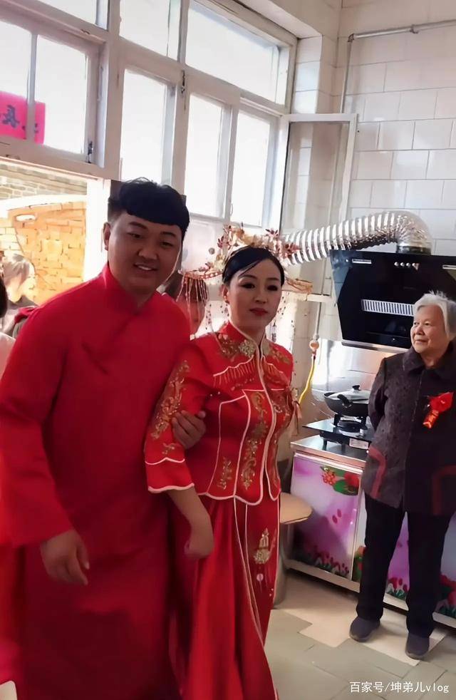 50岁山西女董事长远嫁河北年轻小伙子！