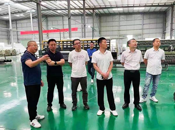 “聚乡情 共发展”成都古蔺商会走进四川中能伟创环保科技(图4)
