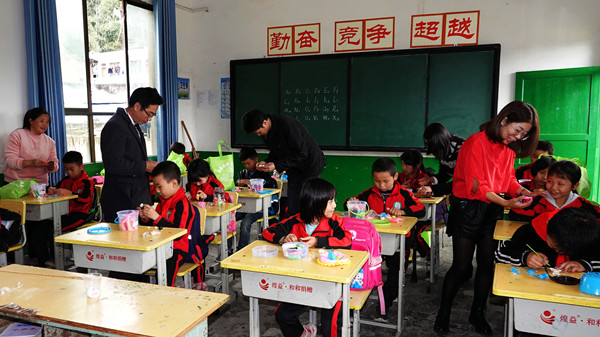 润 物 细 无 声 ——写在古蔺县手拉手爱心协会挂牌成立之际 (图7)