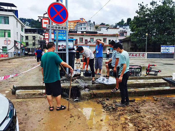 古蔺：丹桂镇遭受山洪袭击 当地干部群众英勇抗洪谱战歌(图3)